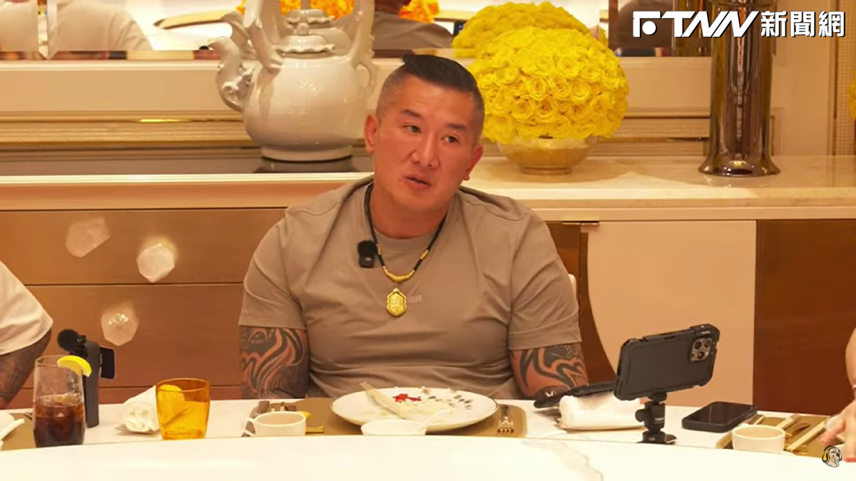 鄭麗文訪中沒揪他！館長翻舊約大嘆「換位子換腦袋」　自嘲：滿口髒話上不了檯面