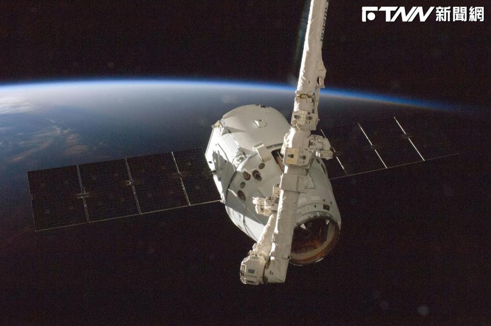 低軌衛星漲多遭調節！「這檔」被法人喊買直逼400元大噴176億元　華通連3漲近3