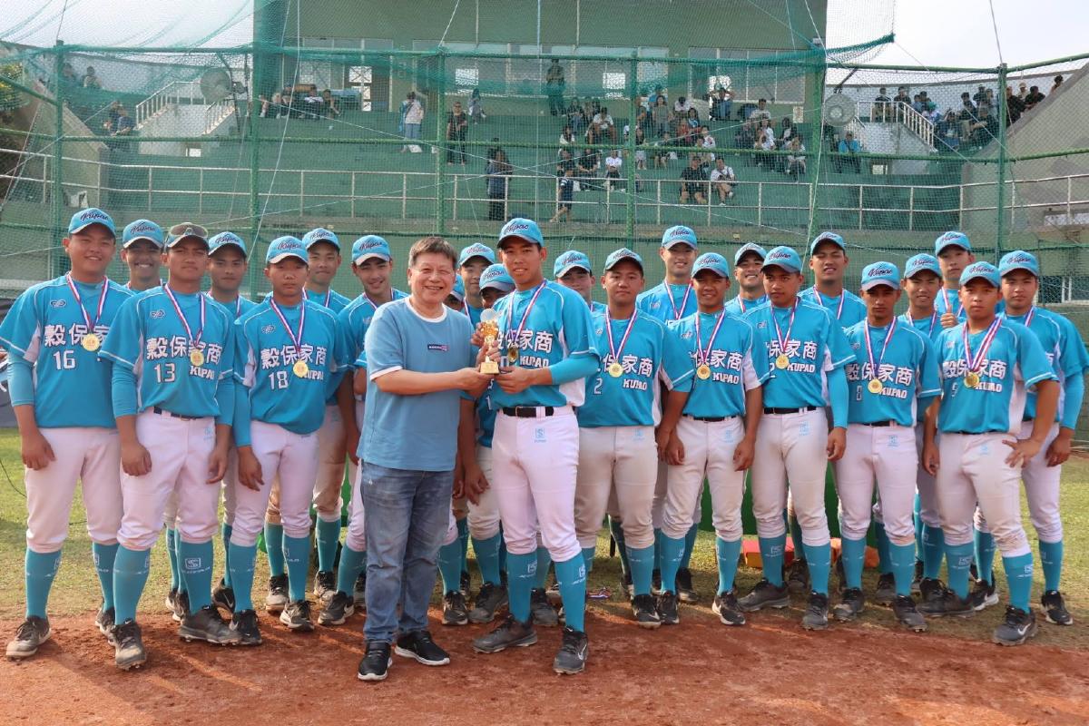 「紅色閃電」台東引爆！浪凡馬詠睿親領軍U18頒獎
